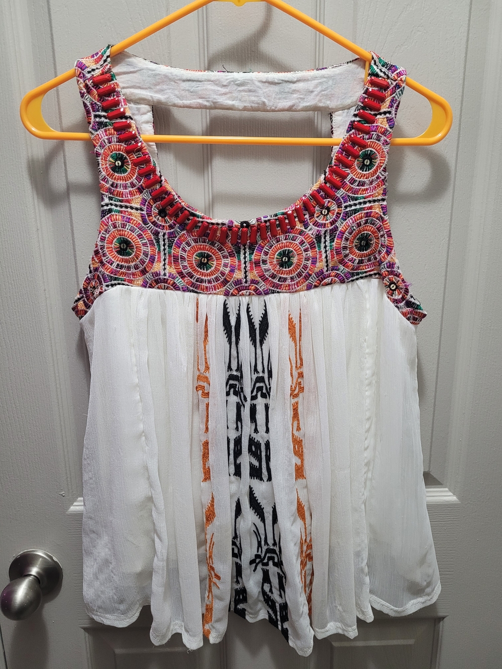 Anthropologie Akemi + Kin  Aztec/Tribal Boho Embroidered Tank Size M